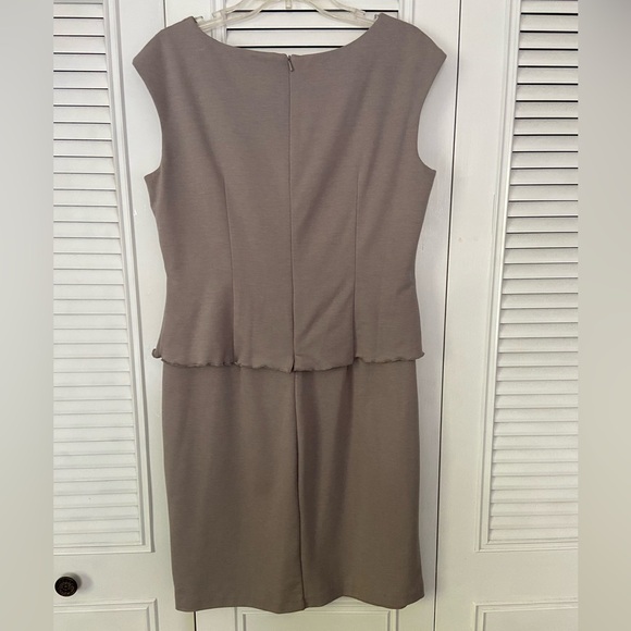 Donna Ricco Taupe Ruffled Layered Look Knee Length Midi Dress Feminine Size 12 - Picture 3 of 11